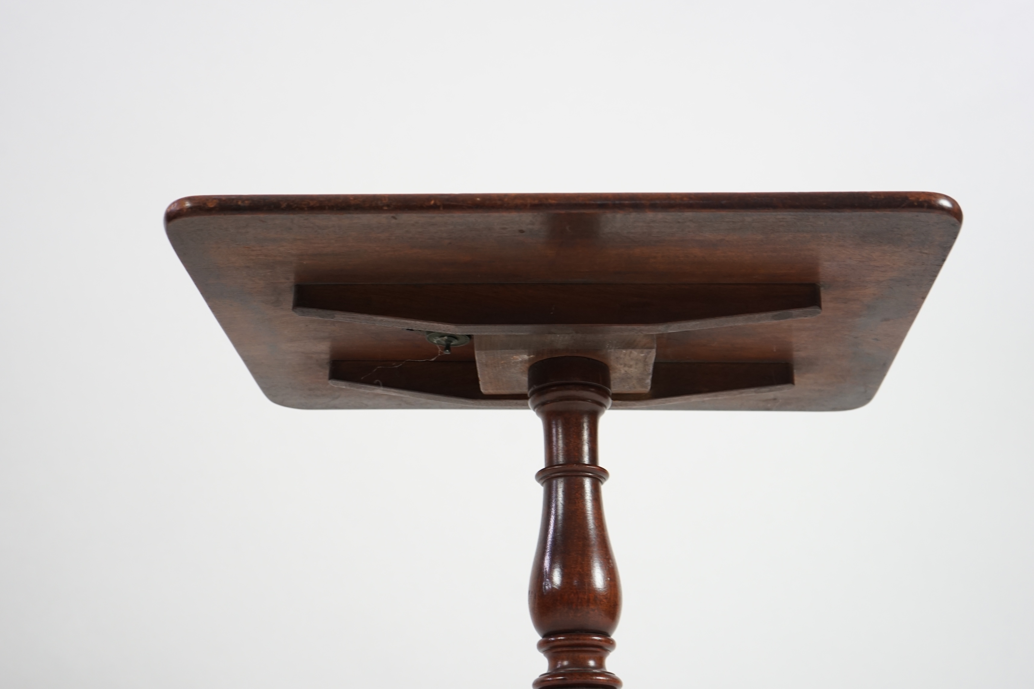 A Regency mahogany tilt top occasional table